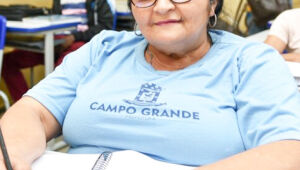 Educação de Jovens e Adultos permite retomar os estudos e concluir o ensino fundamental em Campo Grande.