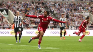 Liverpool aproveita ausência de Bruno Guimarães e atropela o Newcastle na Premier League