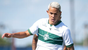 Coritiba vence Cianorte com gol de tiro de meta do goleiro Pedro Rangel