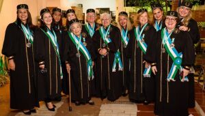 Integrantes da Academia Feminina de Letras e Artes de Mato Grosso do Sul celebram os 18 anos da AFLAMS, referência em cultura e literatura no estado.