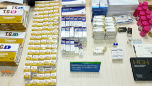 Uma ação conjunta da Vigilância Sanitária Estadual e dos Correios resultou na apreensão de milhares de medicamentos irregulares enviados de forma ilegal em Mato Grosso do Sul