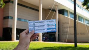 Em alguns casos, o IPTU mais que dobrou, mesmo sem mudanças nos imóveis. A Justiça agora analisa o pedido de liminar, que pode suspender as cobranças atuais e obrigar a revisão dos valores.