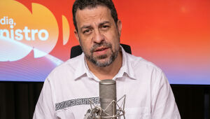 Boulos diz que fim da escala 6x1 é prioridade de Lula, avança no Congresso, deve virar 5x2 e depende de enfrentamento ao lobby empresarial e aos juros.