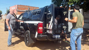 Homem foi preso em flagrante pela Polícia Civil em Bataguassu após agredir e ameaçar de morte a própria companheira.