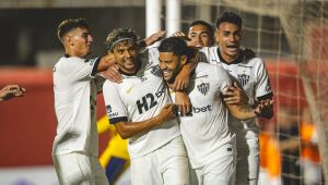 Sem Sampaoli, Atlético-MG faz 7 a 2 no Itabirito com 3 gols de Hulk e vai à semi do Mineiro