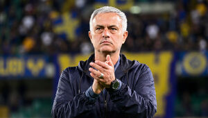 Após vitória por 4 a 2 e gol de Trubin no fim, Mourinho mantém cautela e segue apontando o Real Madrid como favorito na Champions.