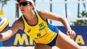Carol Solberg foi suspensa pela FIVB e está fora da etapa do Circuito Mundial em João Pessoa.