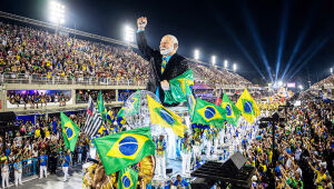 Escola homenageou o presidente Lula e terminou rebaixada no Grupo Especial do Rio.