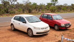 Um suspeito morreu e outros três foram detidos após confronto com a Polícia Militar em área rural de Campo Grande, na região do distrito de Anhanduí, na tarde de ontem (17). O caso foi registrado como morte decorrente de intervenção legal, além de lesão c