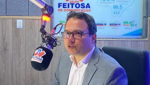 Pedro Pedrossian Neto destaca a importância de envolver centros de pesquisa locais no estudo da polilaminina, uma terapia para lesões na medula espinhal.