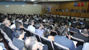 O auditório com centenas de magistrados, advogados e promotores de justiça