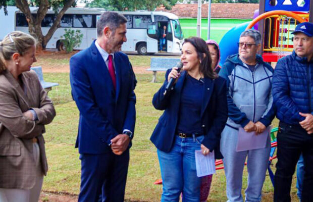 Parque infantil transforma rotina de famílias no bairro Tiradentes