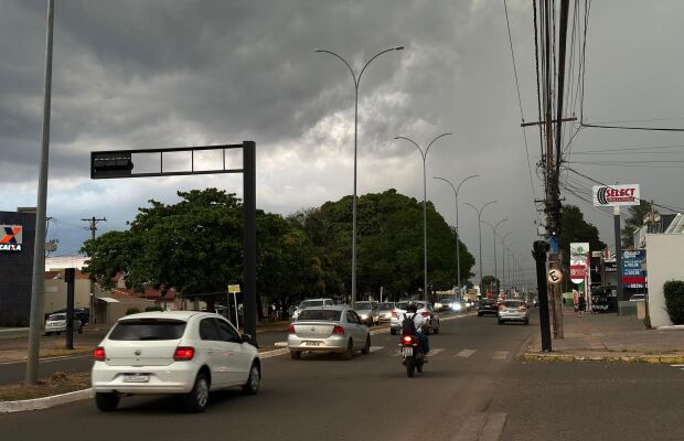Frente fria traz tempestades e mínimas invertidas para Mato Grosso do Sul