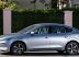 O BYD King supera o Toyota Corolla em comprimento, entre-eixos, largura e altura, oferecendo um espaço interno maior, apesar de ter um porta-malas ligeiramente menor.