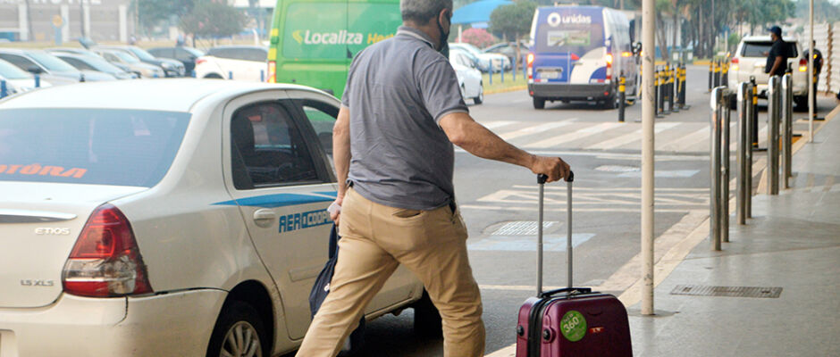 Anac avalia banir passageiros indisciplinados após ameaças e confusões em voos