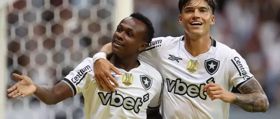 Botafogo resolve no 2º tempo e bate o Vasco em volta ao Brasileirão após o Mundial de Clubes
