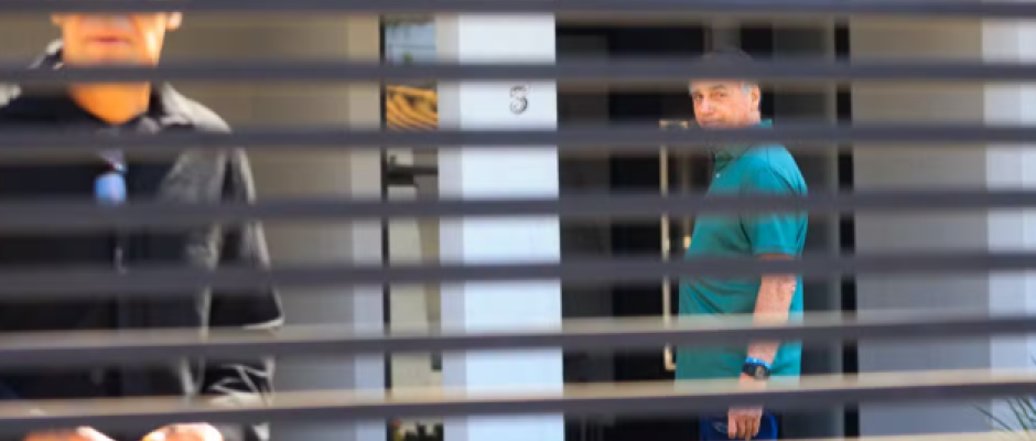 Maioria dos brasileiros rejeita anistia a Bolsonaro por tentativa de golpe