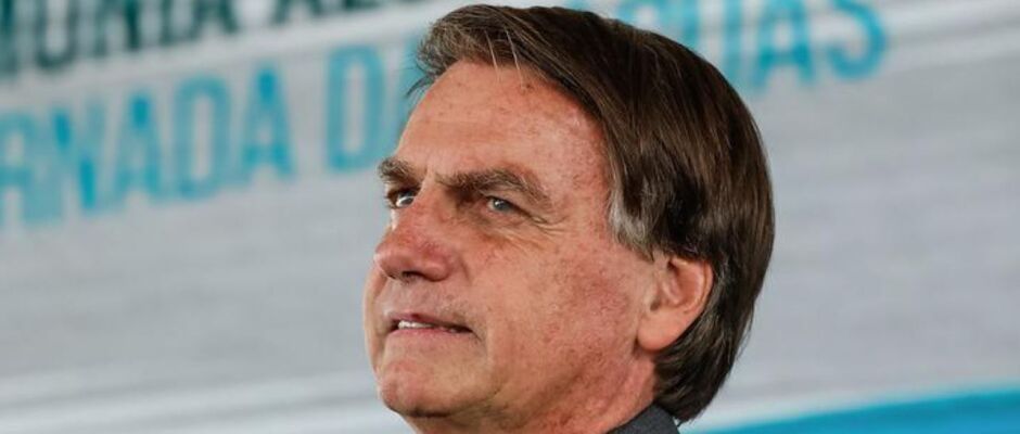 Boletim aponta que Bolsonaro tem anemia e sinais de pneumonia; ex-presidente recebeu alta