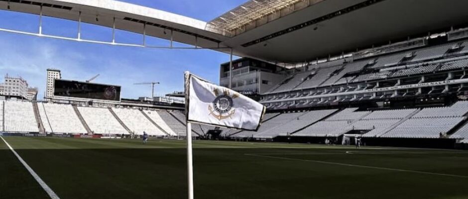 Sem caixa para fechar 2025, Corinthians estuda novo empréstimo de R$ 100 milhões com a LFU