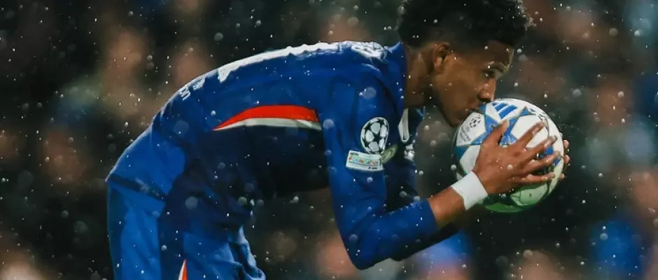 Chelsea ganha reforços e aposta em Delap e Estevão contra o Aston Villa em Londres