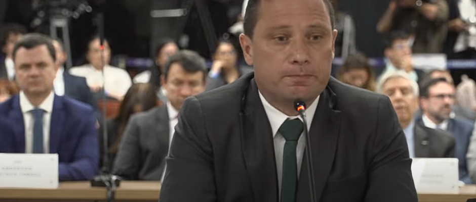 Mauro Cid não recorre da condenação e pede ao STF extinção da pena após acordo de delação 