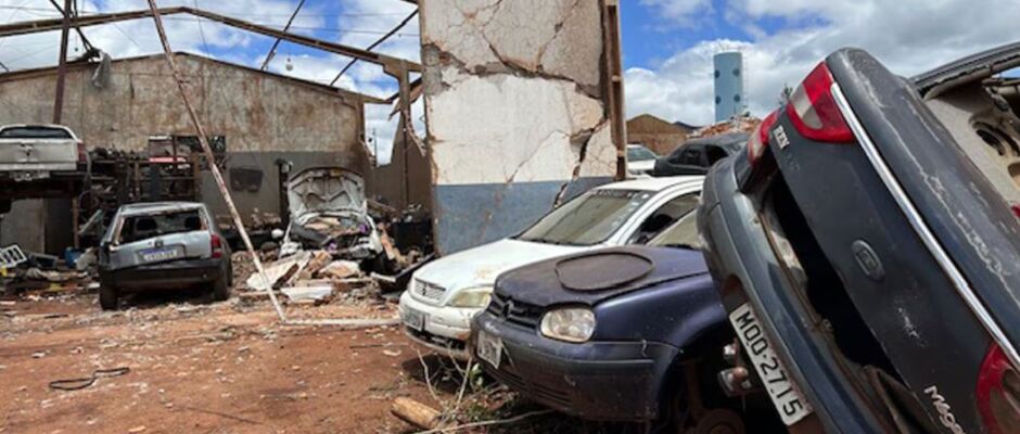 'Em cinco minutos eu não tinha mais nada', relatam vítimas do tornado em Rio Bonito do Iguaçu