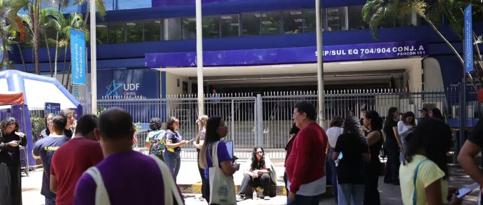 Estudantes chegam cedo e demonstram confiança no primeiro dia do Enem