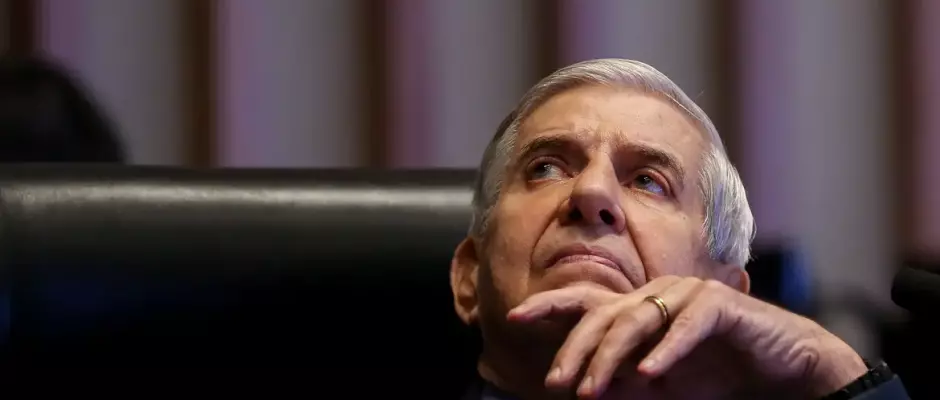 Comissão de Ética abre procedimento preliminar contra o general Augusto Heleno