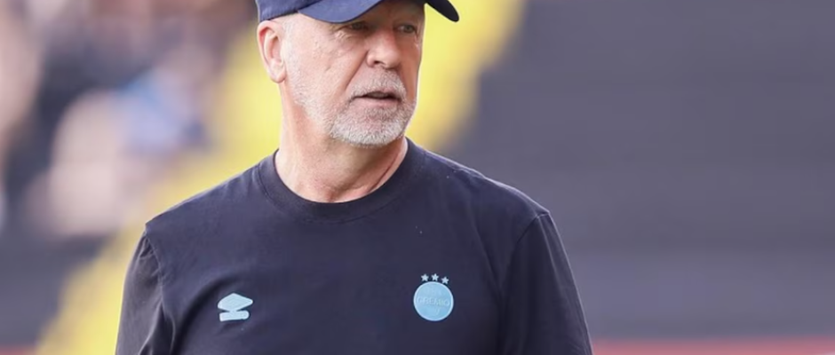 Mano Menezes assume seleção do Peru com foco na Copa do Mundo de 2030