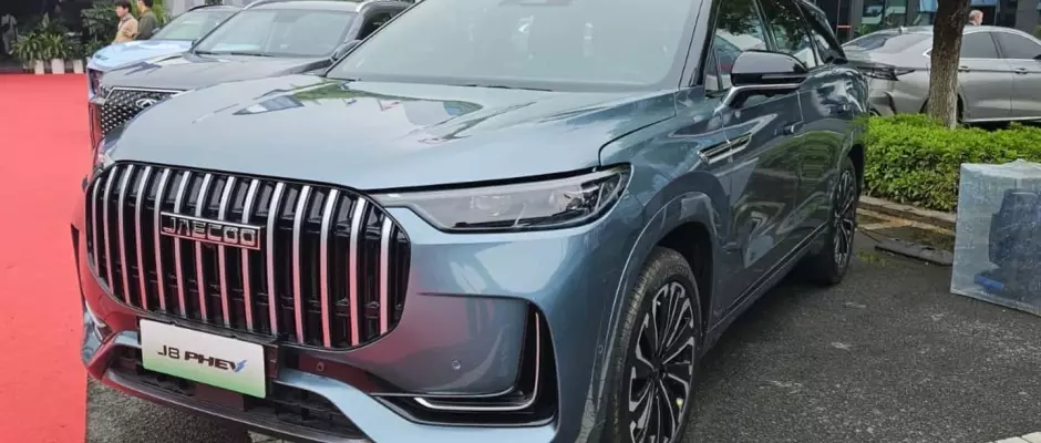 Omoda e Jaecoo anunciam motor flex nacional e produção local de SUV a partir de 2026