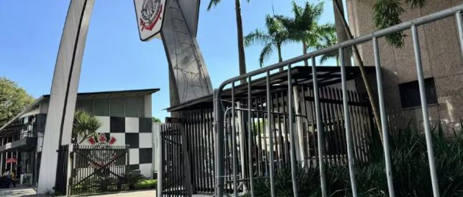 Recurso do Corinthians suspende apuração do MP-SP sobre possível intervenção judicial