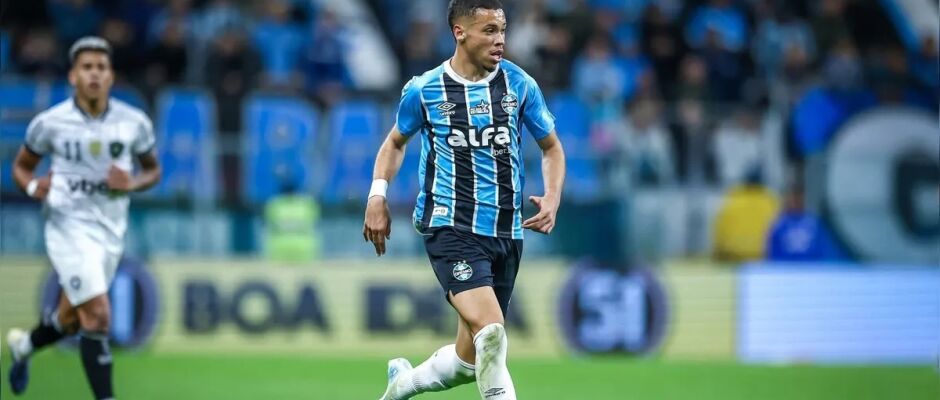 Grêmio goleia o São Luiz, se reabilita no Campeonato Gaucho e assume a liderança do Grupo B