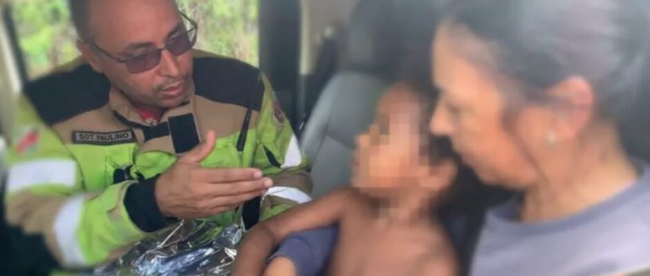 Menina de 4 anos desaparecida em mata é encontrada com vida em Minas Gerais