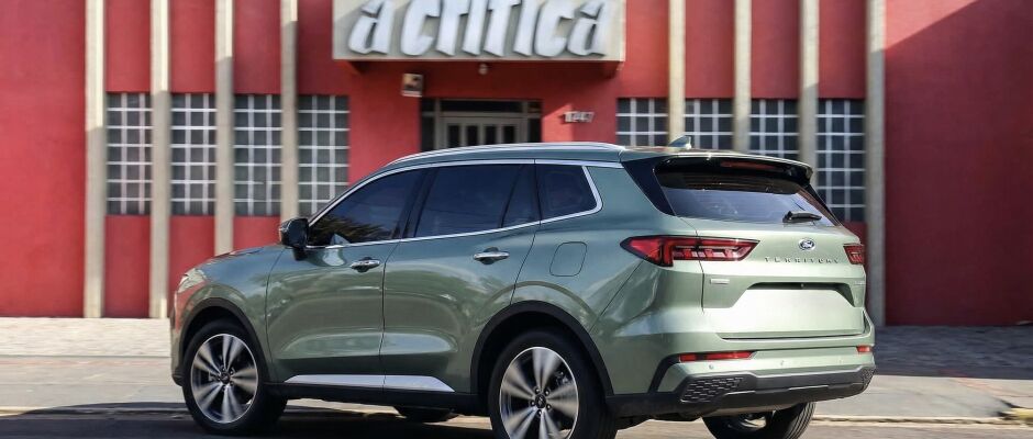 Ford oferece Territory com desconto de até R$ 15 mil e preço cai abaixo do HR-V topo