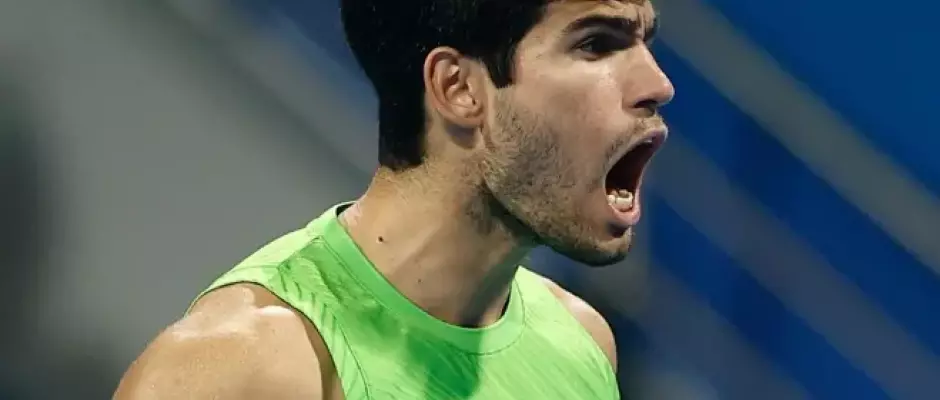 Alcaraz avança e Sinner é eliminado nas quartas do ATP 500 de Doha