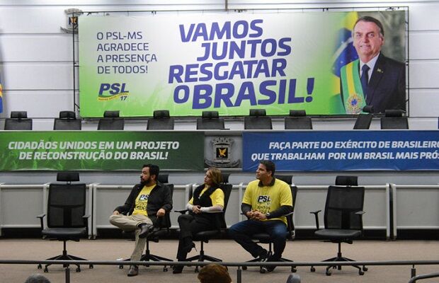 Ato de filiação ocorrido no início de julho, sem toda a bancada