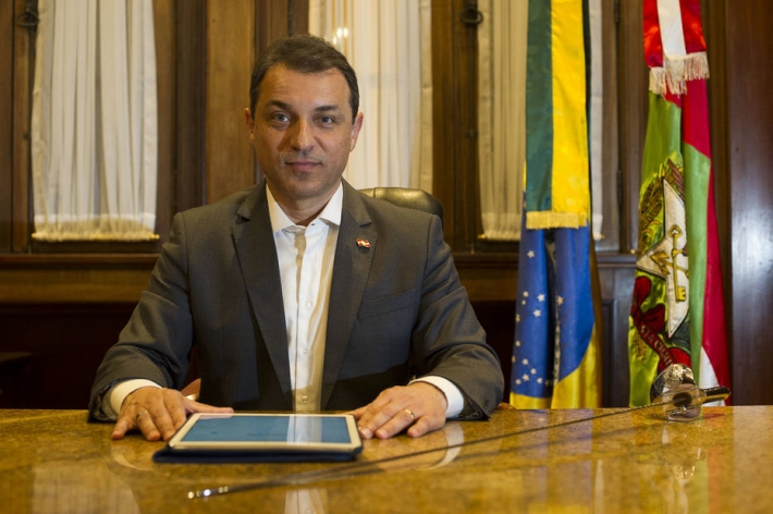O governador de Santa Catarina, Carlos Moisés (PSL)