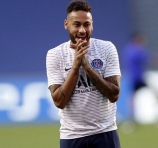Paris venceu o Reims por 2 a 0 como visitante