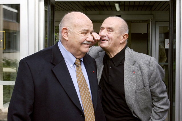 Pierre Troisgros, esquerda, ao lado de Paul Bocuse; Troisgros morreu aos 92 anos na França