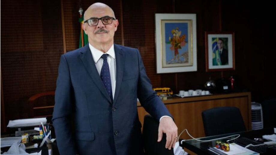 Milton Ribeiro, ministro da Educação, pode ser investigado por homofobia