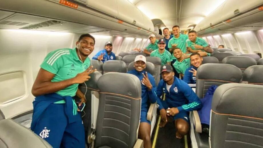 O surto de coronavírus no Flamengo ocorreu durante a viagem para o Equador