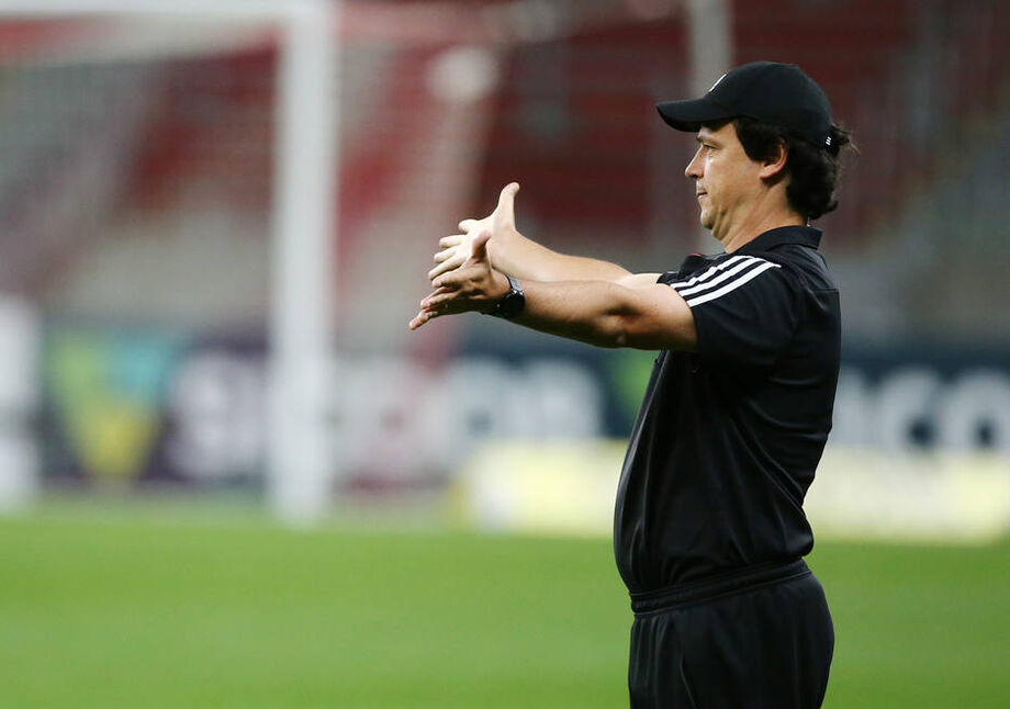 Fernando Diniz, técnico do São Paulo