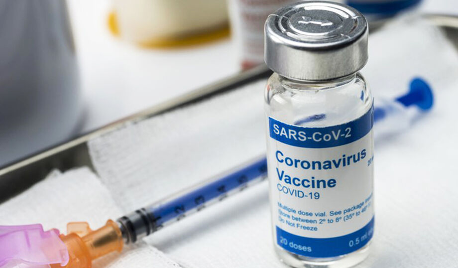 O perfil dos voluntários que poderão se candidatar ao estudo permanece praticamente o mesmo: profissionais da saúde que estejam trabalhando no atendimento a pacientes com Covid-19