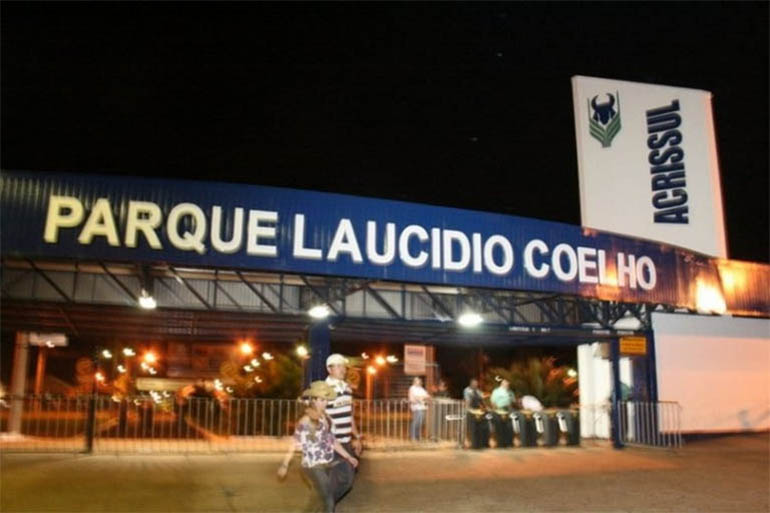 Fachada do Laucídio Coelho