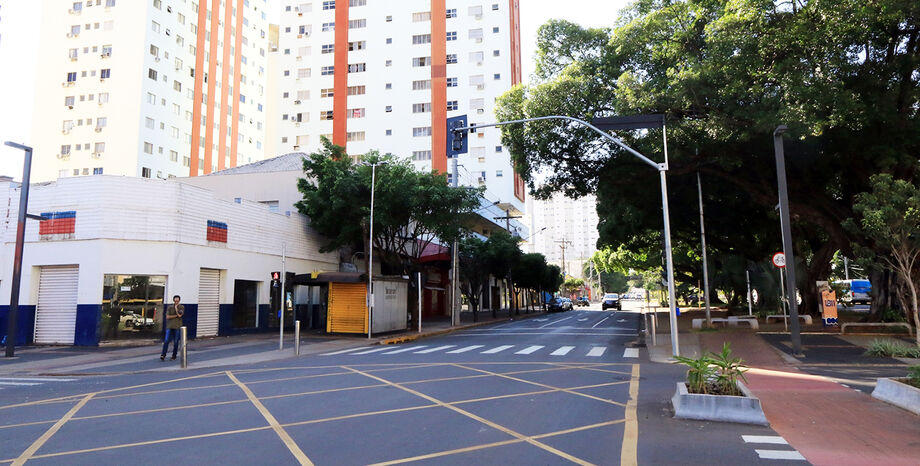 Campo Grande com o Centro fechado