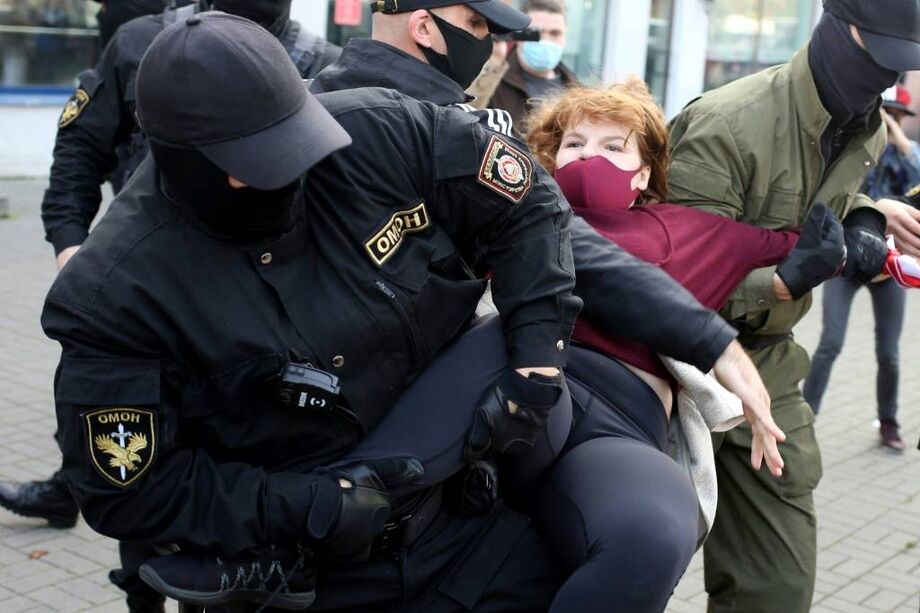 Protesto de mulheres na Bielorrussia