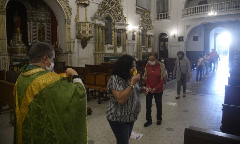 Destinos religiosos de SP devem ter movimento reduzido no feriado