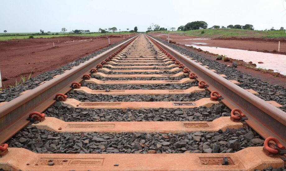 Após décadas de estagnação, o transporte ferroviário no Brasil voltará a ser foco de investimentos e ganhará mais espaço na distribuição de insumos e mercadorias dentro do modelo logístico nacional