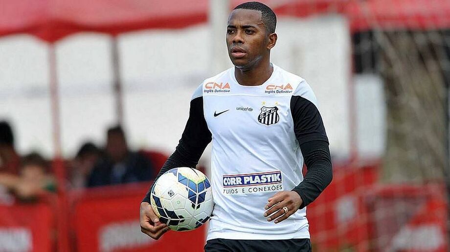 Robinho, 36 anos, atacante sem clube