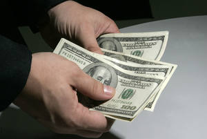 Saída de dólar supera entrada em US$ 18,668 bi no ano até 2 de outubro